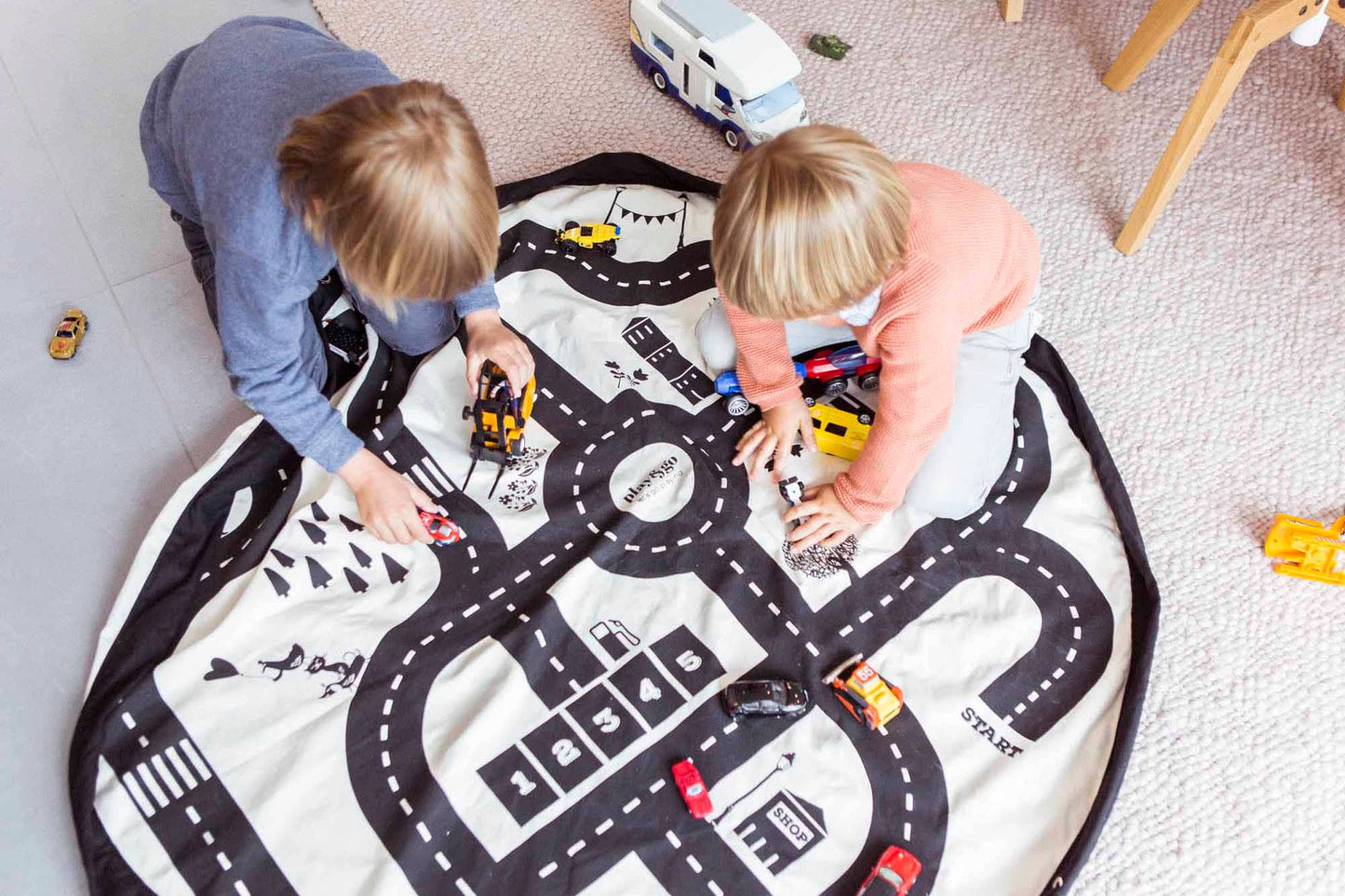 Roadmap/thunderbolt toy storage